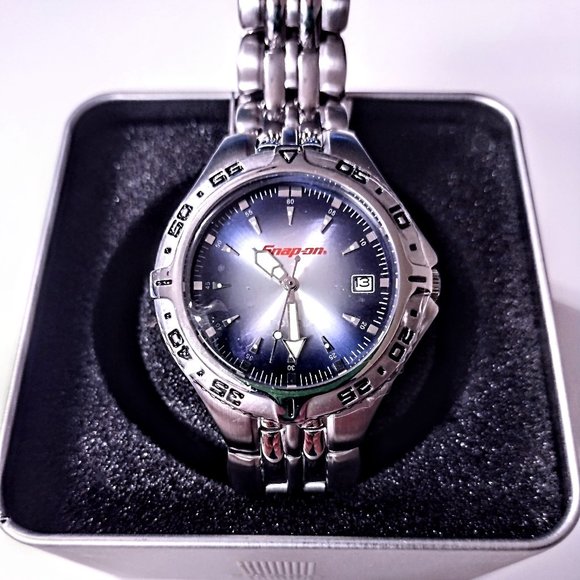 Snap-on Tools FOSSIL Watch in Tin ~ 2005 Old Stock ~ Needs Battery ~ NEW w/Tags - Picture 4 of 16